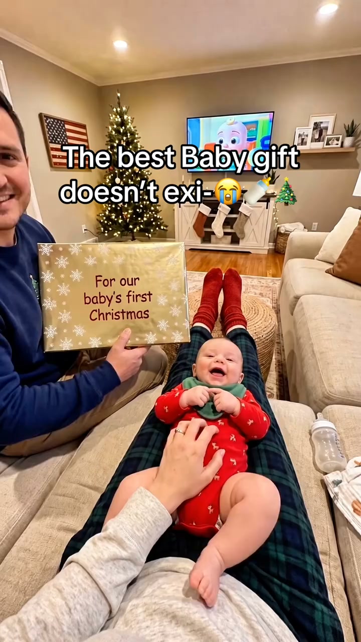 Baby's First Christmas Advent Calendar – 24 Days of Baby Toys & Festive Surprises