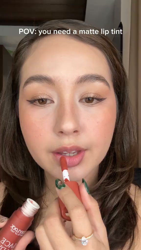 Matte Lips With SPF25 Protection