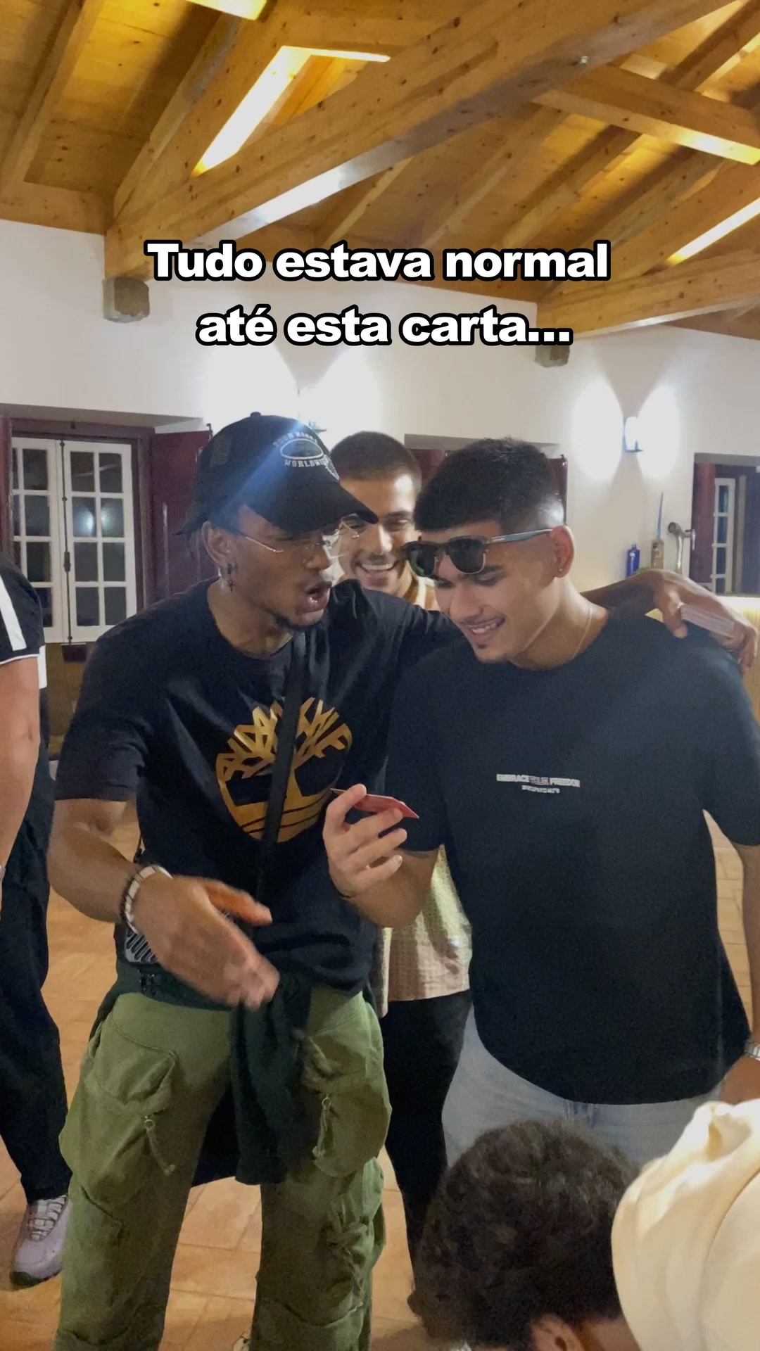 Ninguém saiu para a discoteca