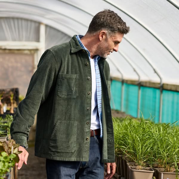 Whether you prefer handsome checks, modern prints or simple plains we have shirts to suit all tastes.