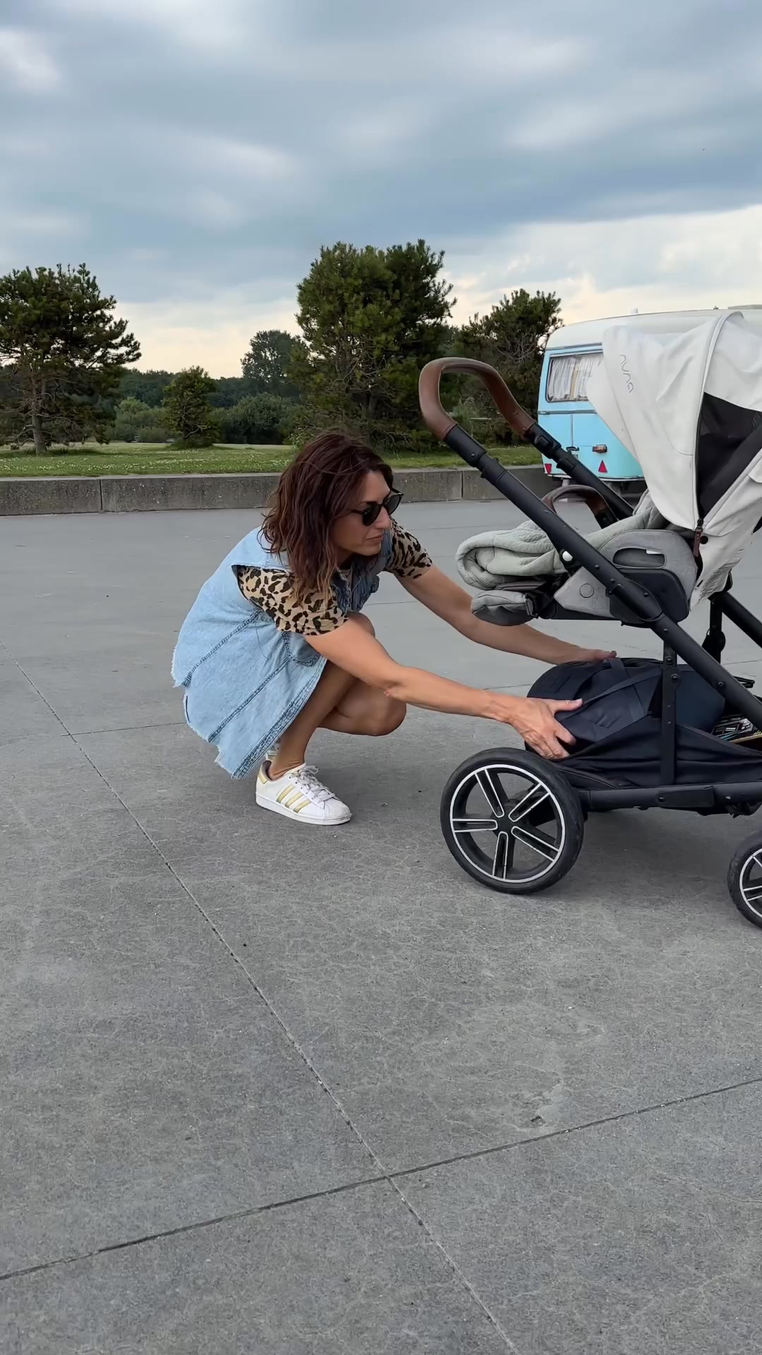 Award-winning Shoulder Carrier, MiniMeis!