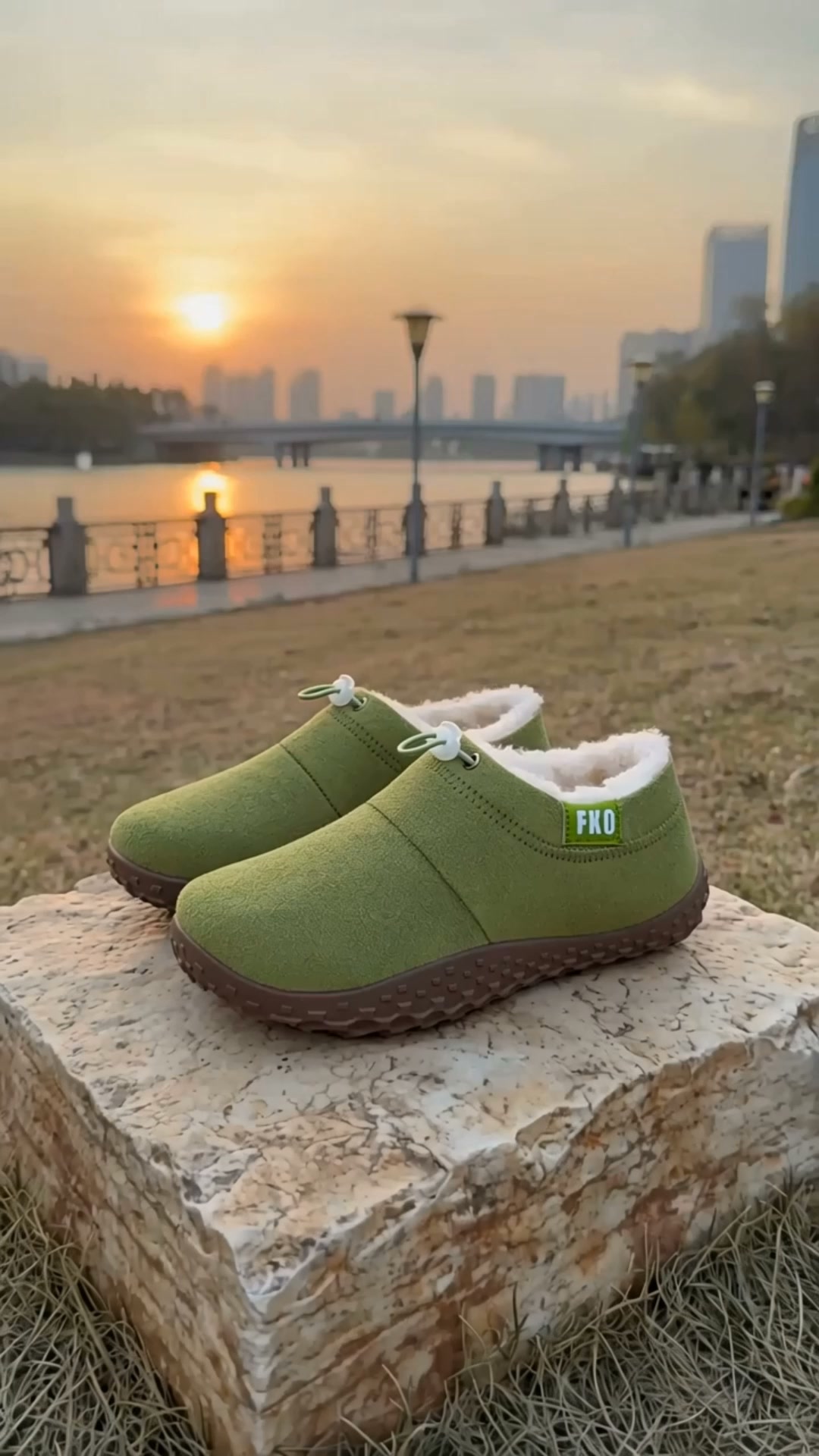 Women’s Warm Plush-Lined Mules – Warm, Comfortable & Non-Slip Shoes