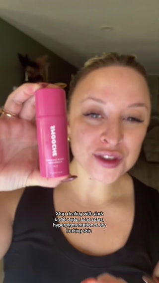 The viral skin-tone adapting foundation