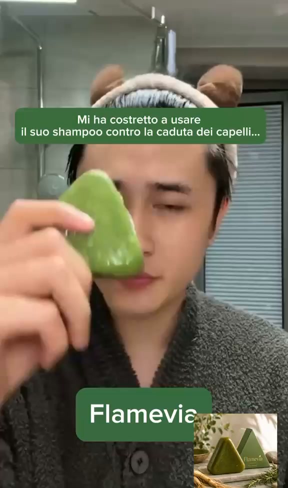 Detergi il cuoio capelluto. Rinnova i tuoi capelli.
