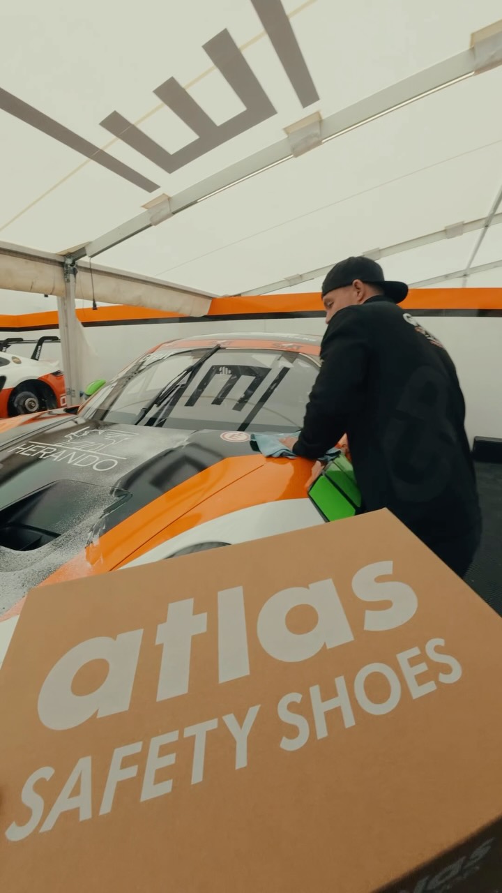 Anúncio de ATLAS Safety Shoes