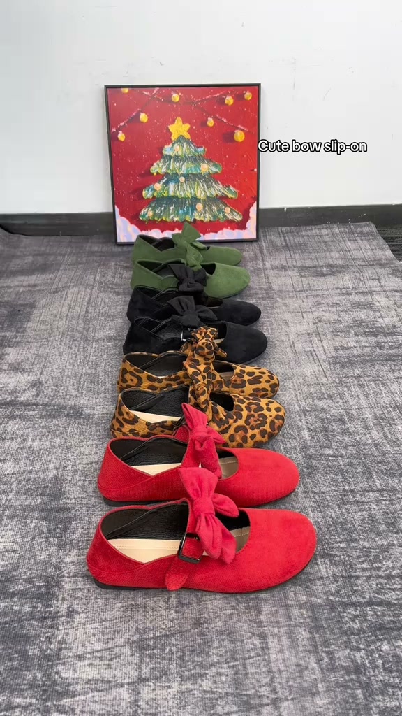 Cute Bow Slip-Ons for the Holidays