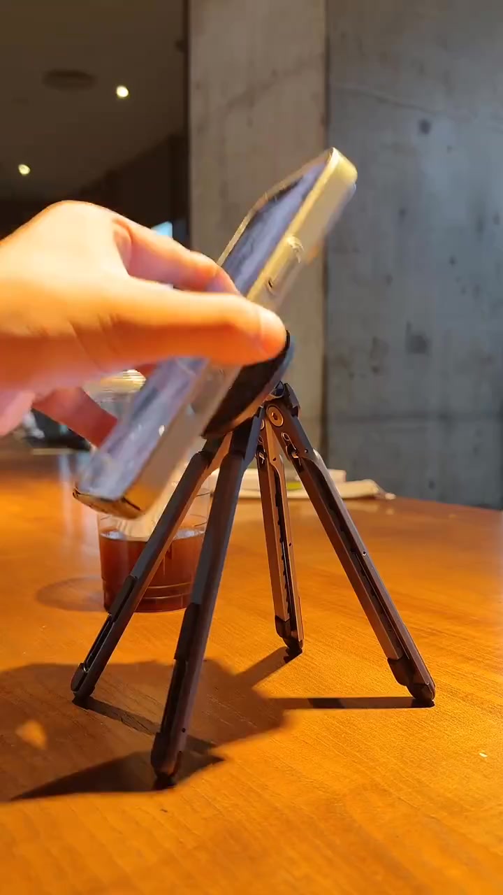 Adjustable Aluminum Laptop Stand with Integrated Magnetic Phone Holder