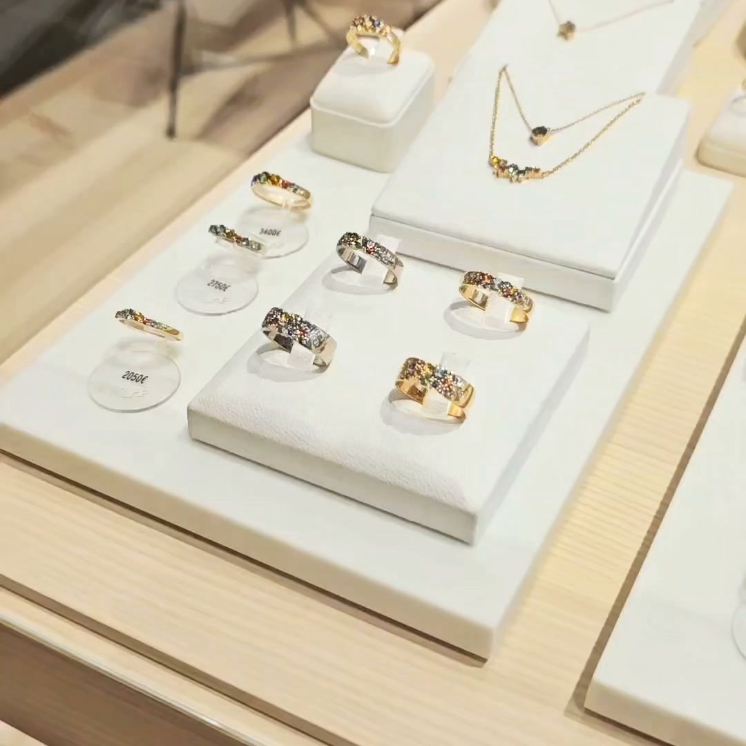 Looking for a special jewelry gift – or a treat for yourself?