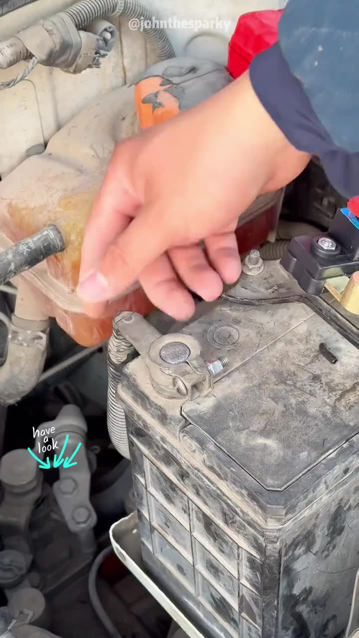 Universal Battery Disconnect & Leak Protector