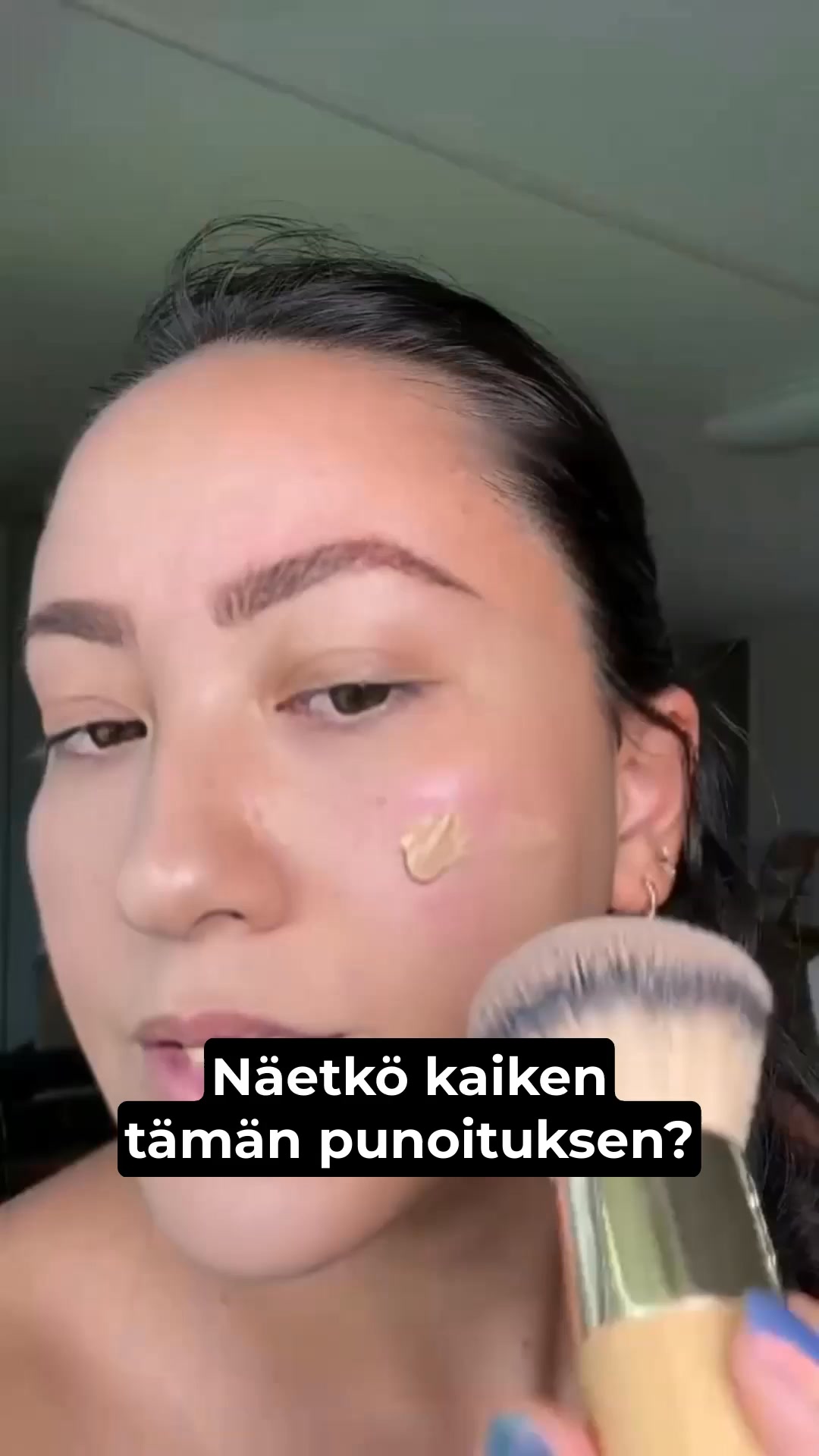 Mukana ilmainen sivellin!