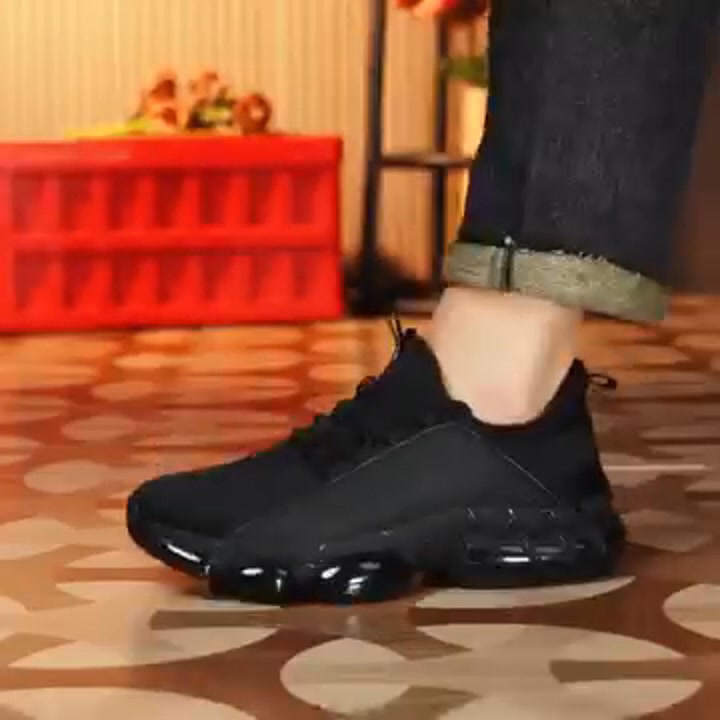 Hot SaleMen's Lightweight Breathable Low-Top Running Shoes