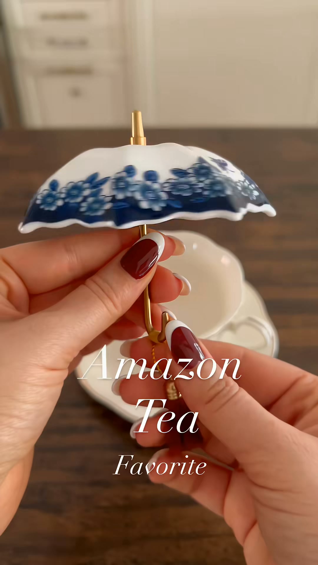 Umbrella-Shaped Ceramic Tea Strainer – Elegant Loose Leaf Tea Filter