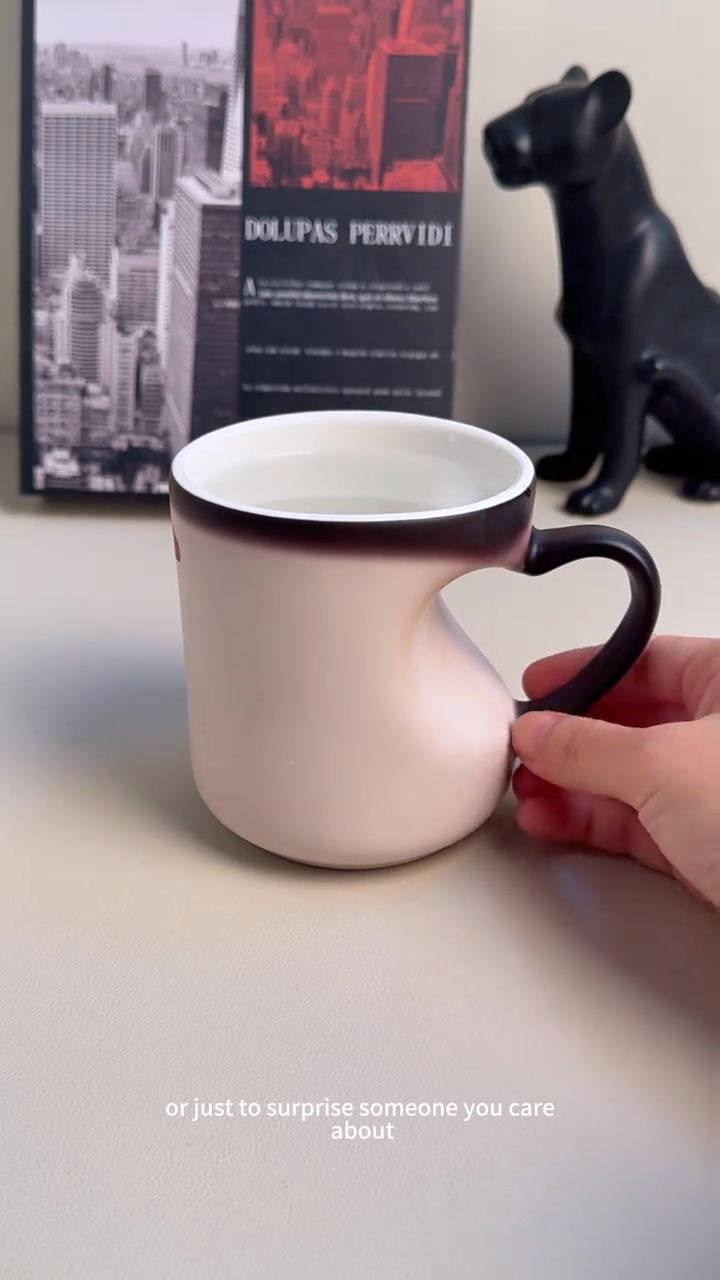 Heart-Shaped Color Changing Ceramic Mug
