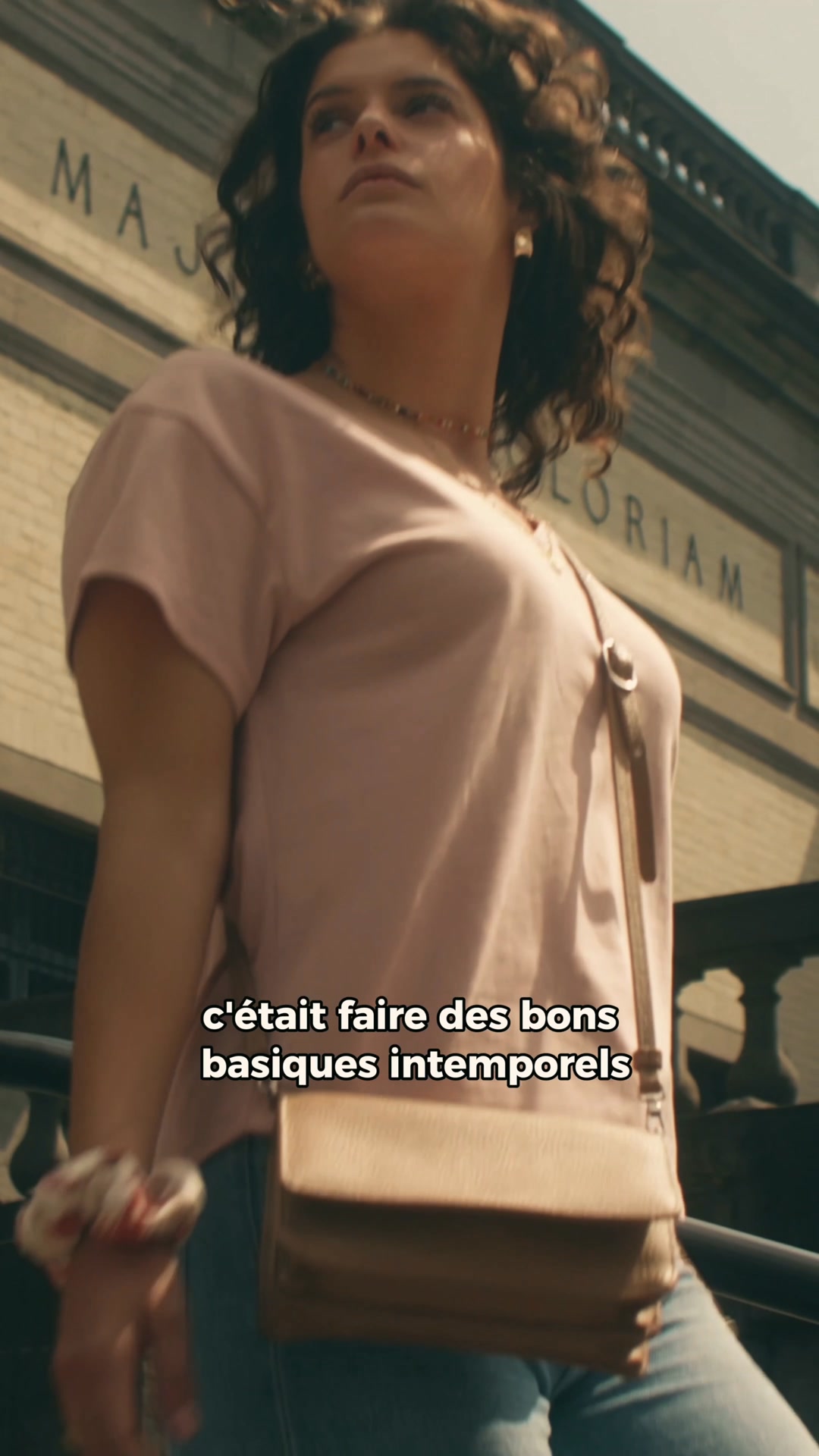 Ce que tu ne vois pas derrière nos vêtements