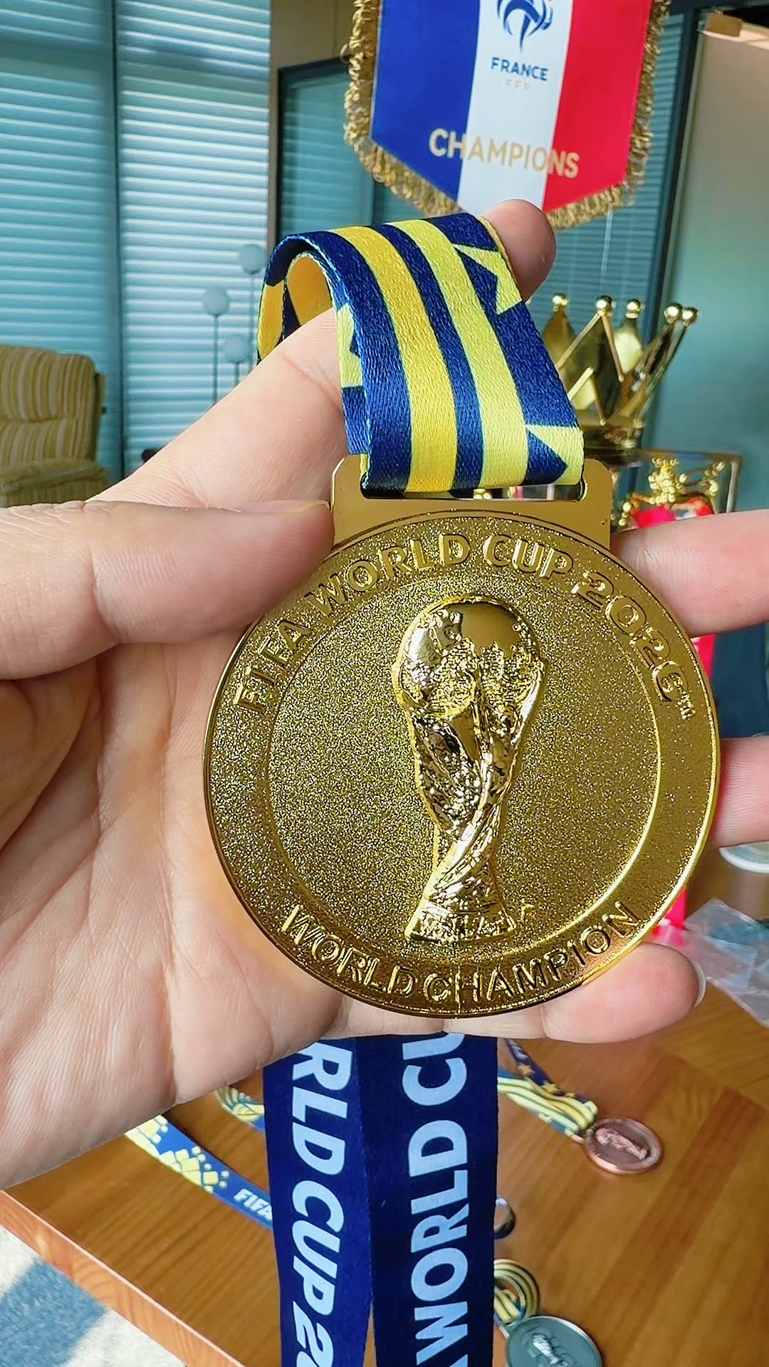 Anúncio de Trophy & Pigskin Nation