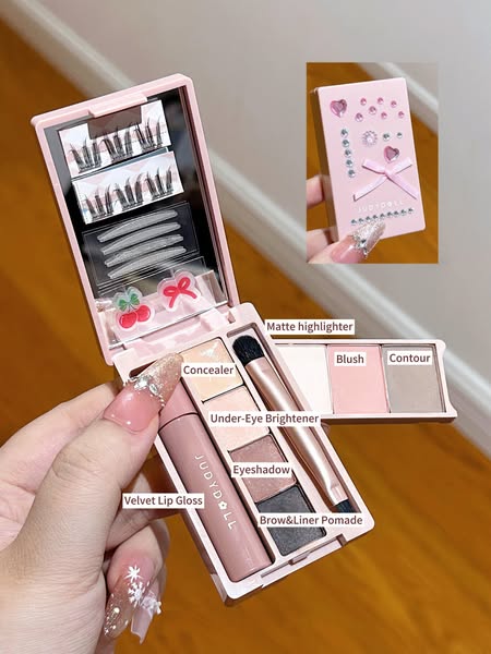 Judydoll Mini Makeup Palette: all-in-one solution