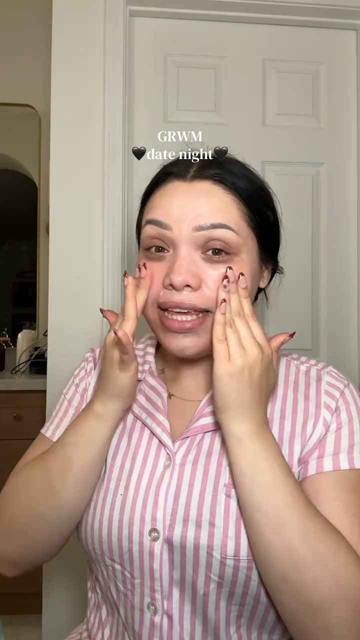 Erase Dark Circles & Fine Lines