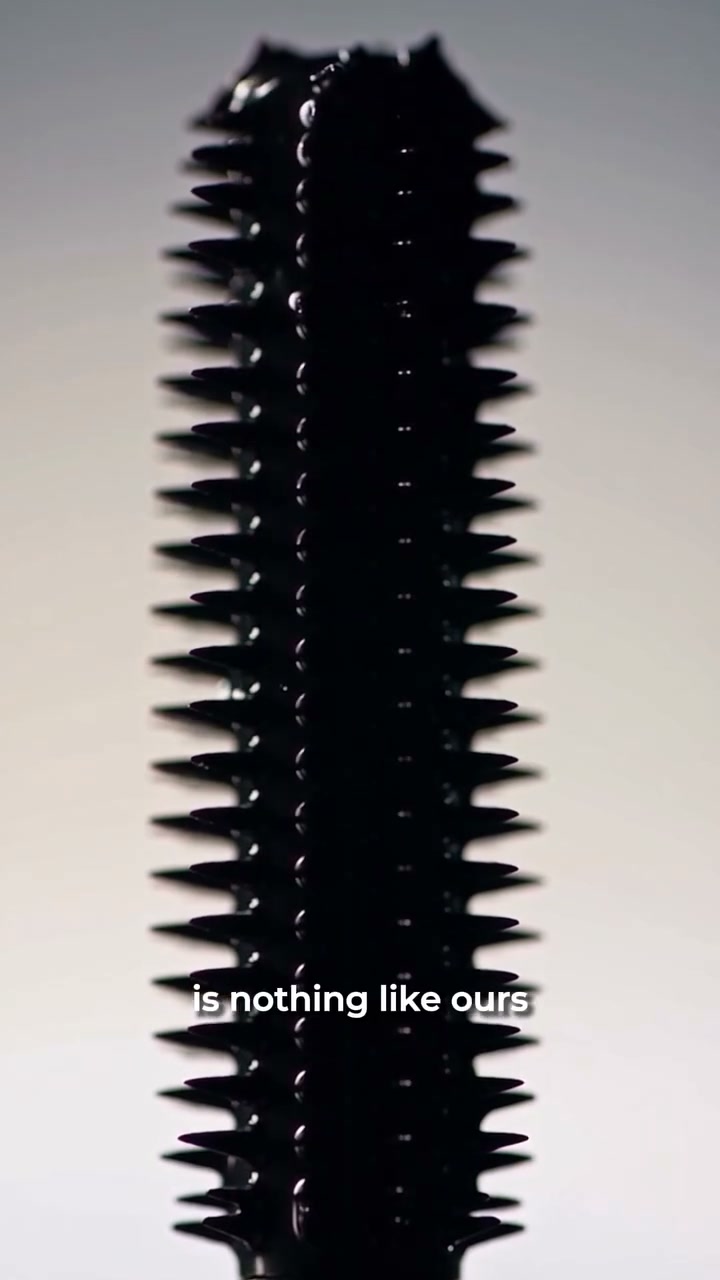Mascara Made for Mature Lashes