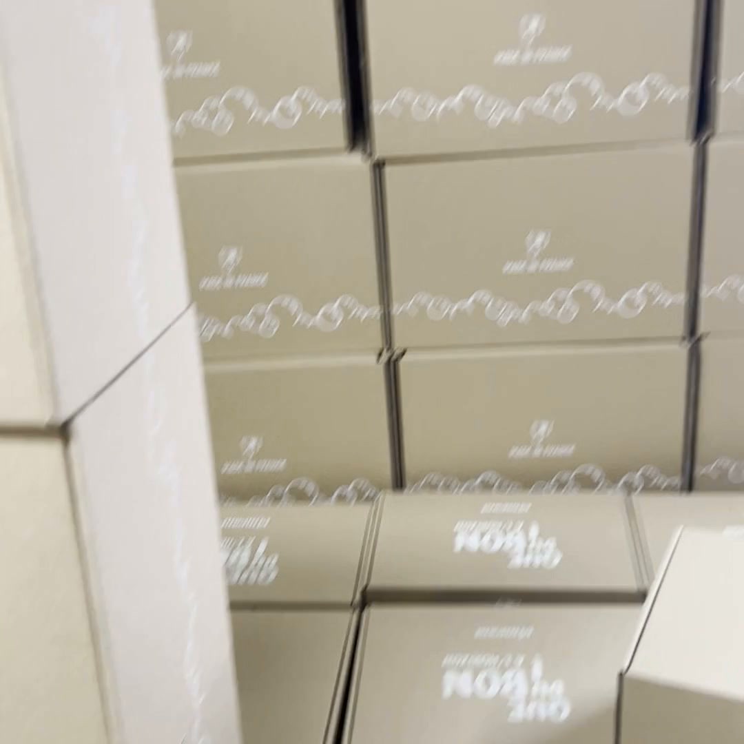 The toothpaste people don't go back from — 40% off the Discovery Kit