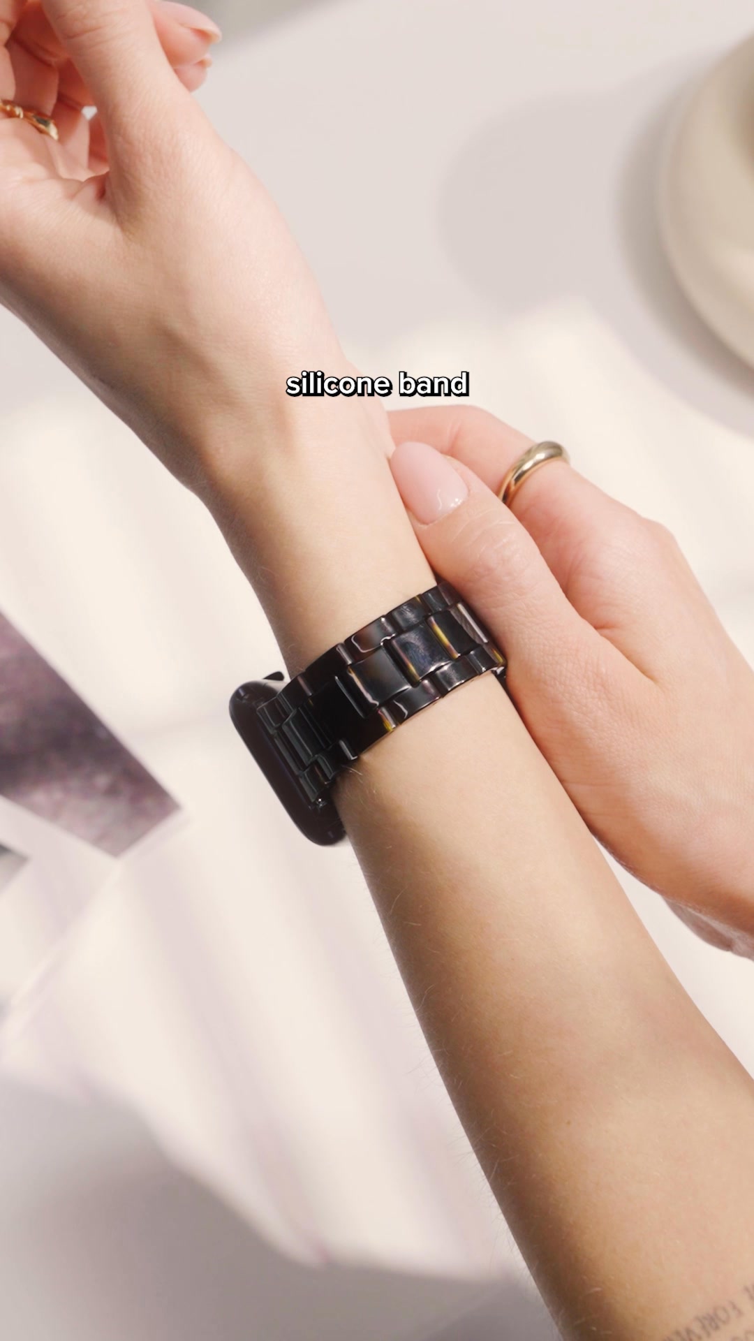 NEW: Stylish watch bands