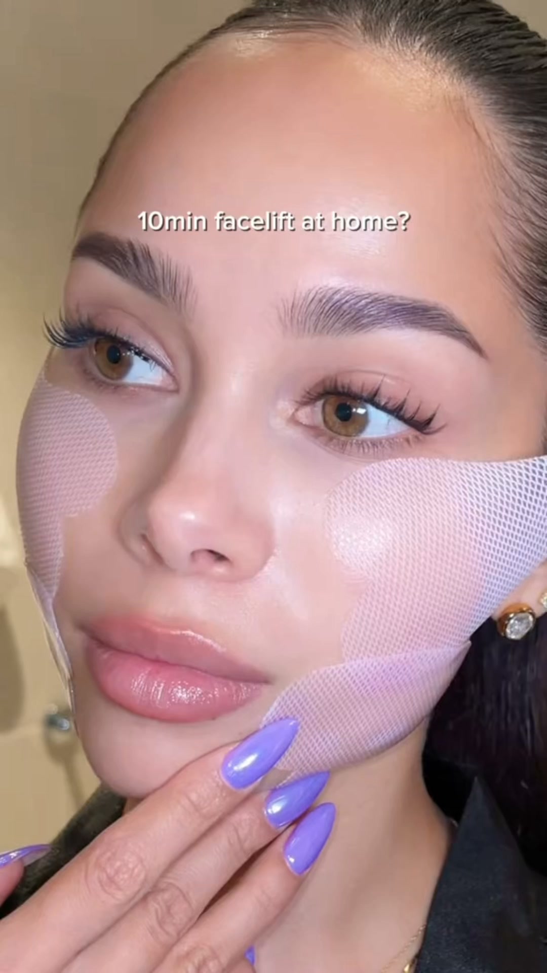 30 Minutes To A Firmer Jawline