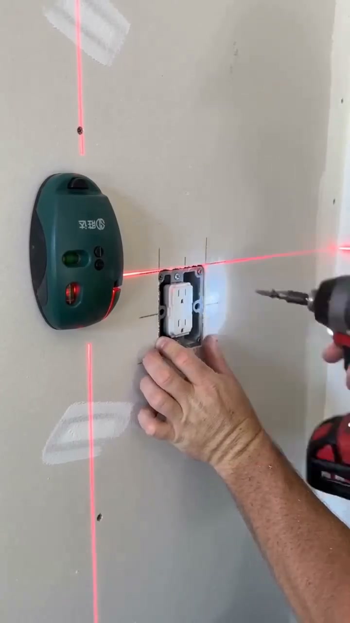 Make Every 90° Line Visible