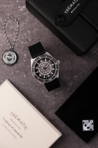 Titanium. Precision. Balance.