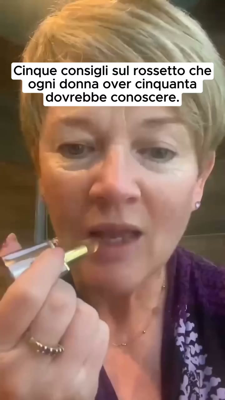 Il rossetto pensato per le labbra dopo i 50