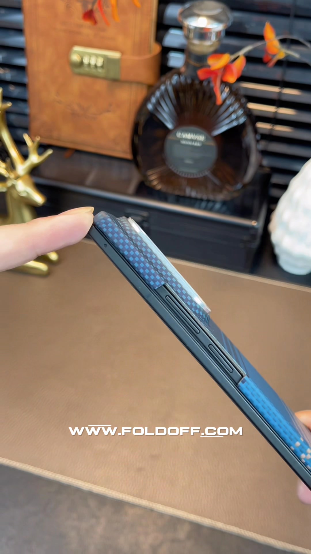 Kevlar Slim. Just 0.05in