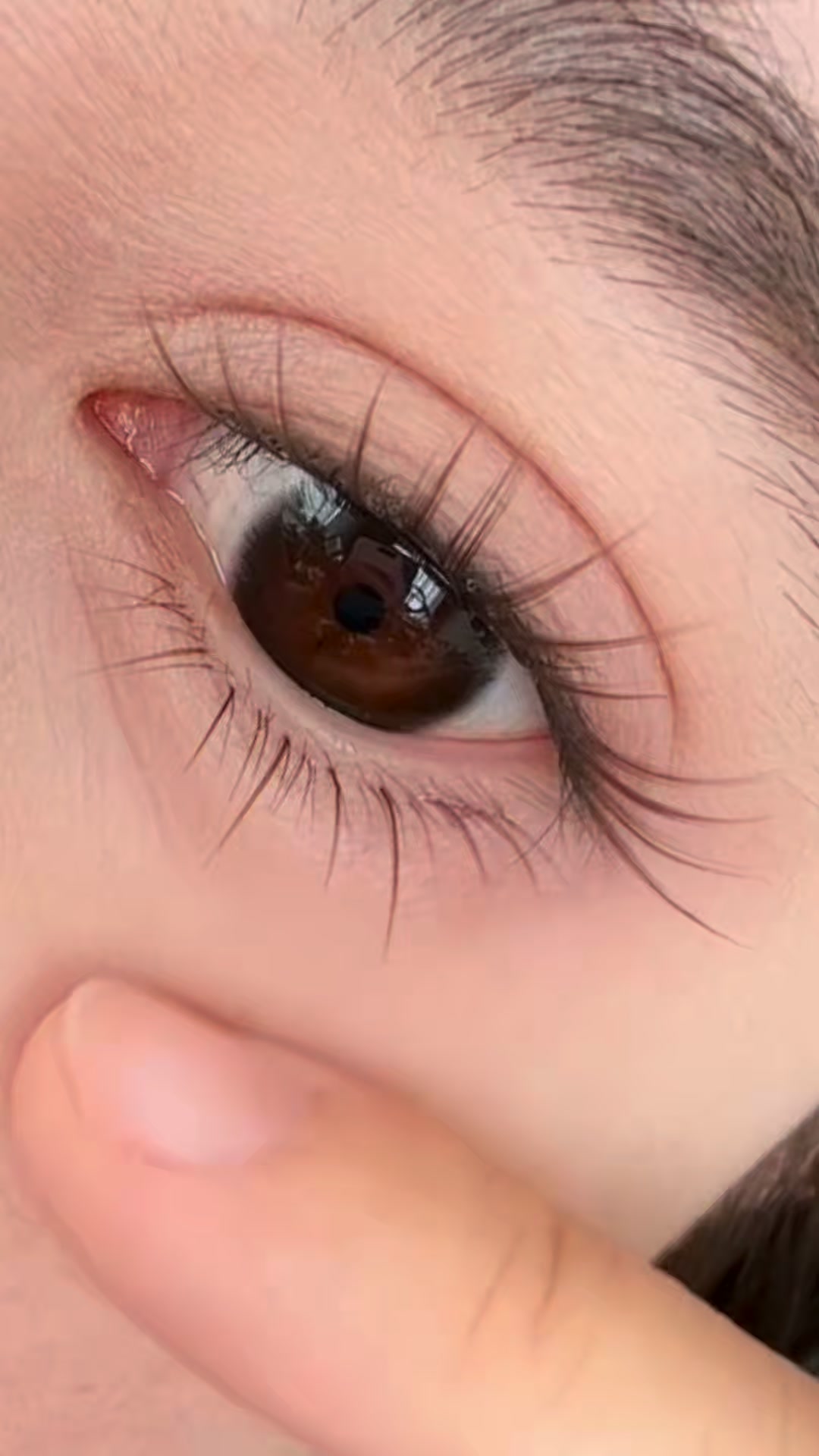 For anyone who can’t do fake lashes