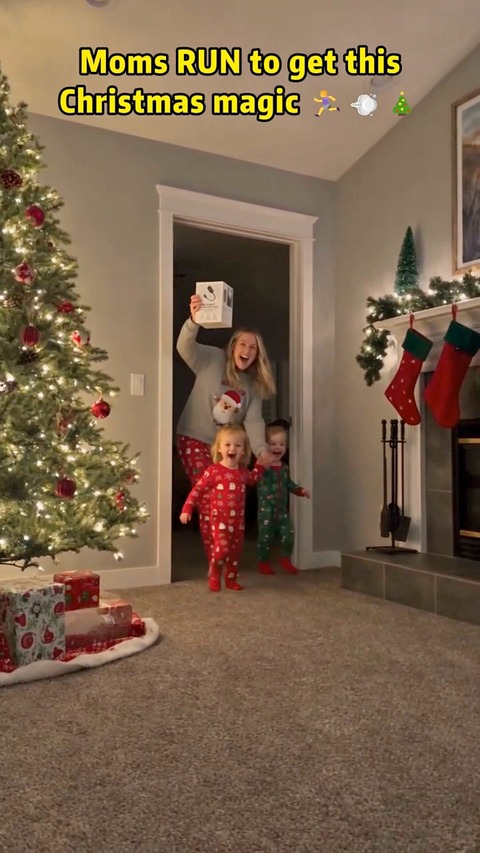 Plug-&-Play HD Christmas Projector – 6 or 10 Festive Scenes