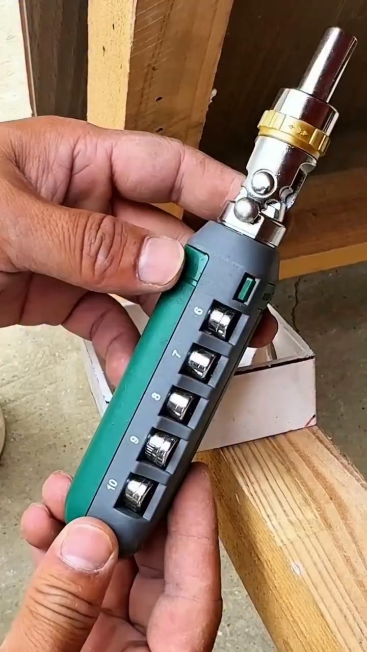 14-in-1 Portable Universal Ratchet Screwdriver Set