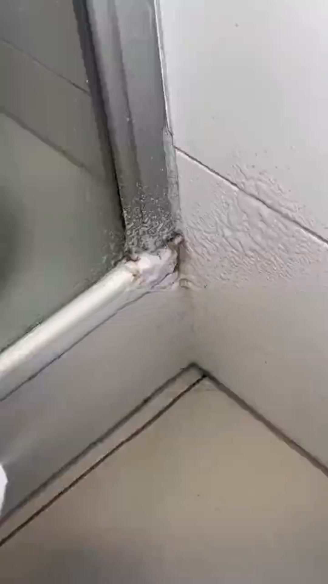 OSTA 2 LIINAA + SAAT 2 ILMAISEKSI