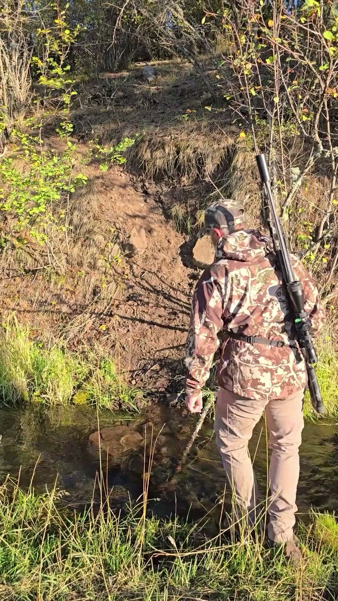 Carry Hands-Free. Shoot Faster.