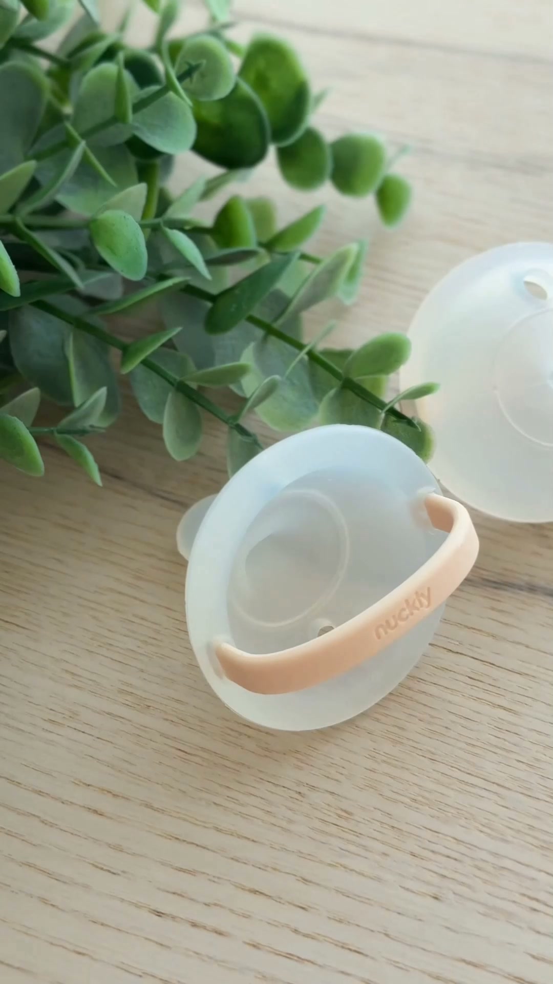 What midwives discovered about pacifier acceptance.