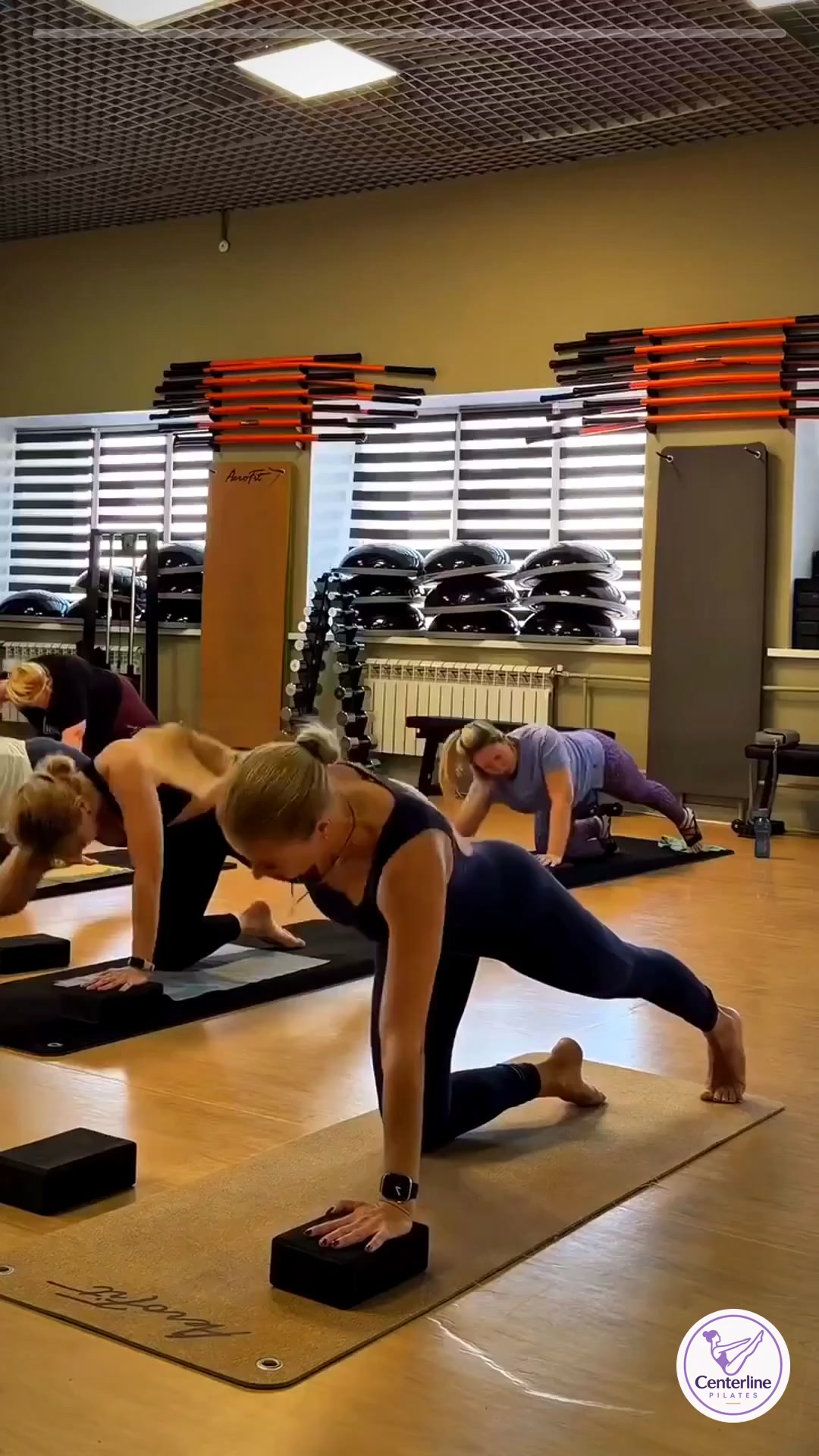 100 ready-to-teach classes + 500 exercises