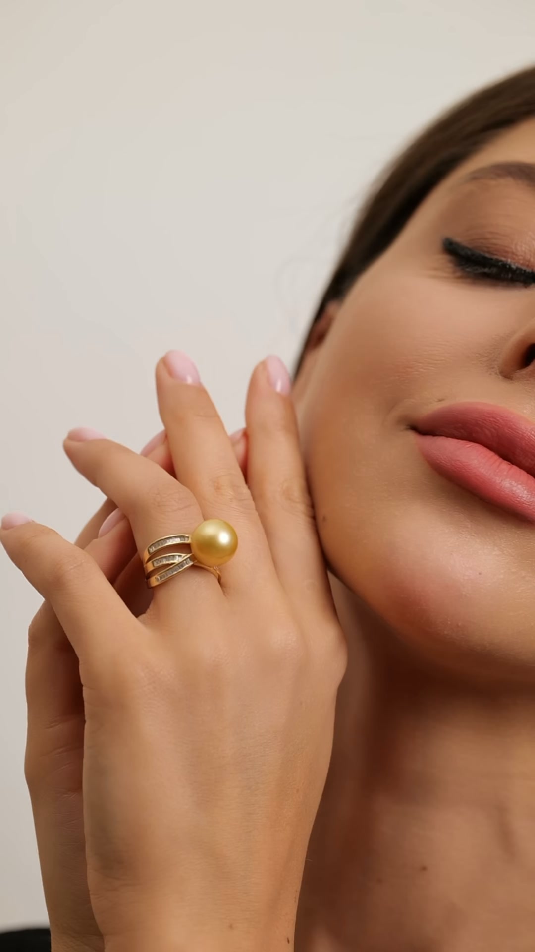 Rare Golden Pearls — 15% Off Your First Order