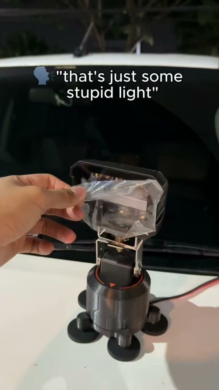 Omni-Directional Magnetic LED Pod Light