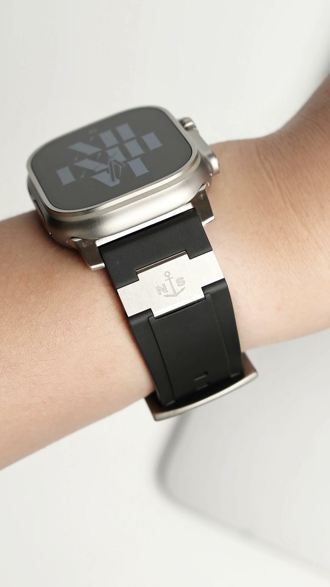 The Shark FKM Band for Apple Watch