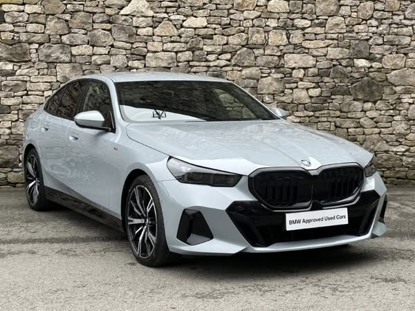 BMW 5 SERIES 520i M Sport Pro Saloon£40,949