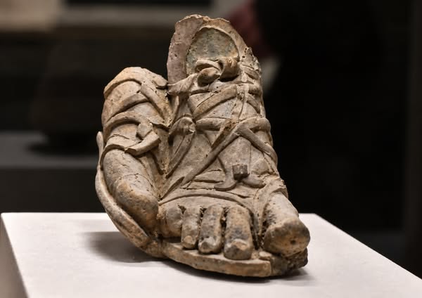 Et si nos pieds avaient simplement oublié comment marcher ?