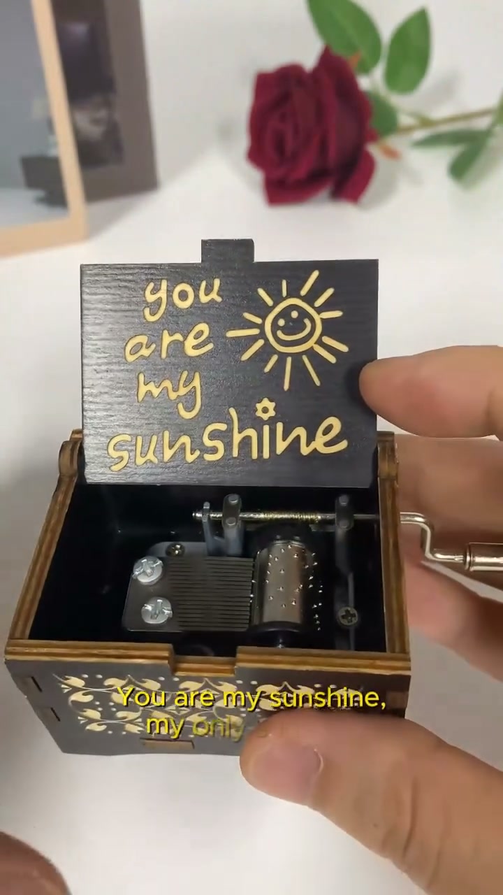 Vintage Wooden Hand-Crank Music Box – Laser Engraved "You Are My Sunshine" Melody Box