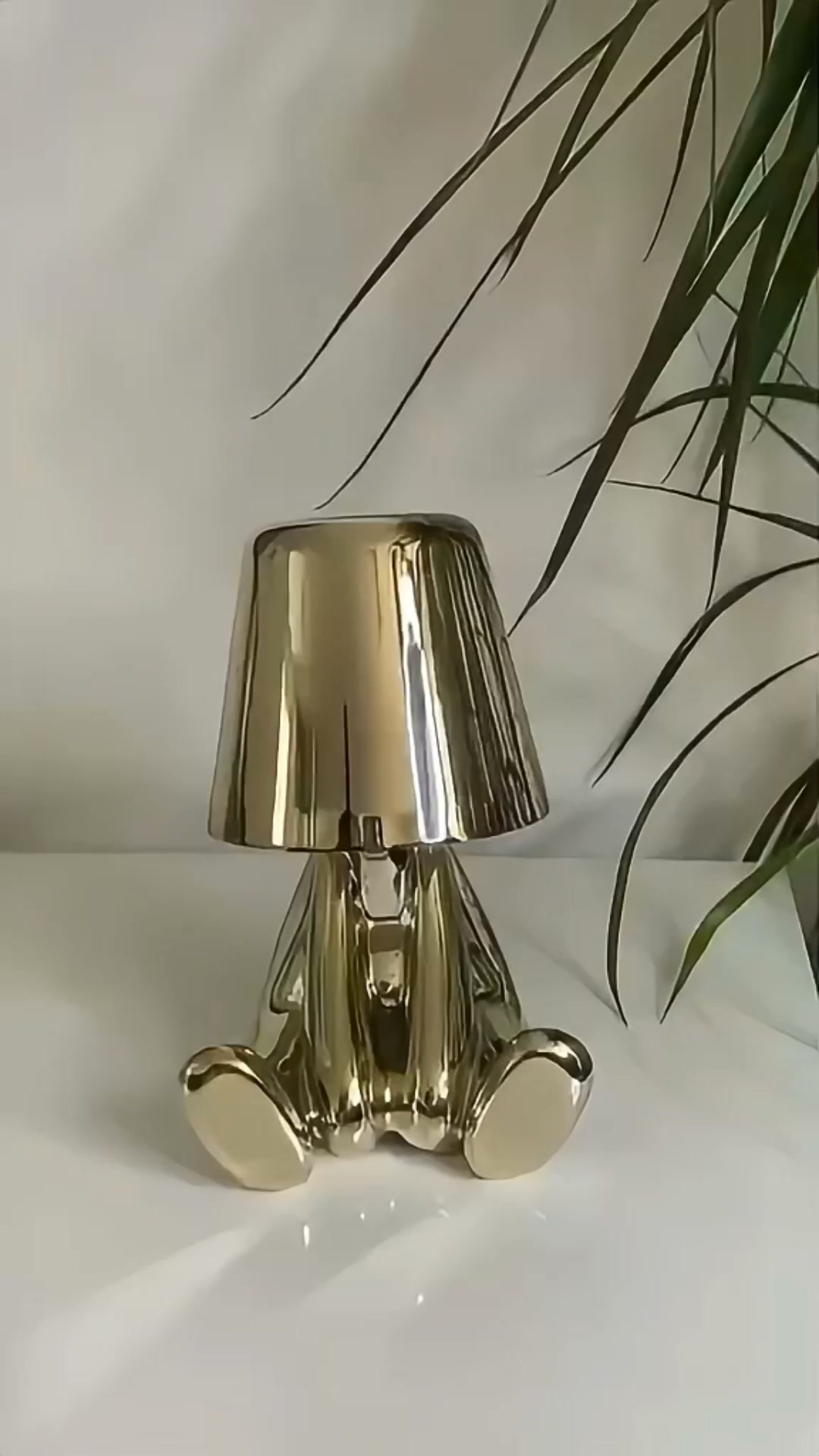 Otto trådlös bordslampa med touchstyrning