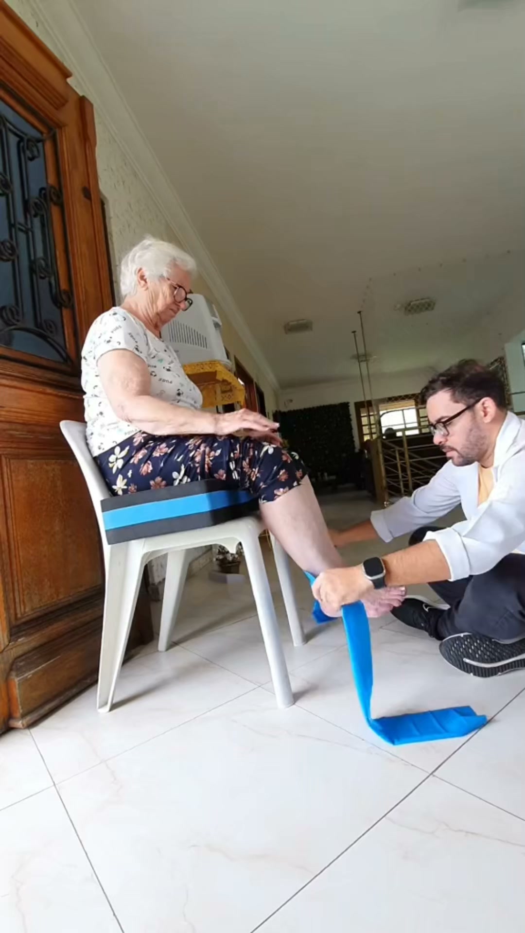 1,000+ Senior Exercises & Activities