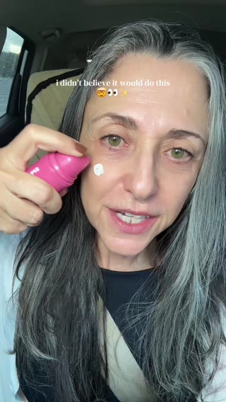 The viral skin-tone adapting foundation