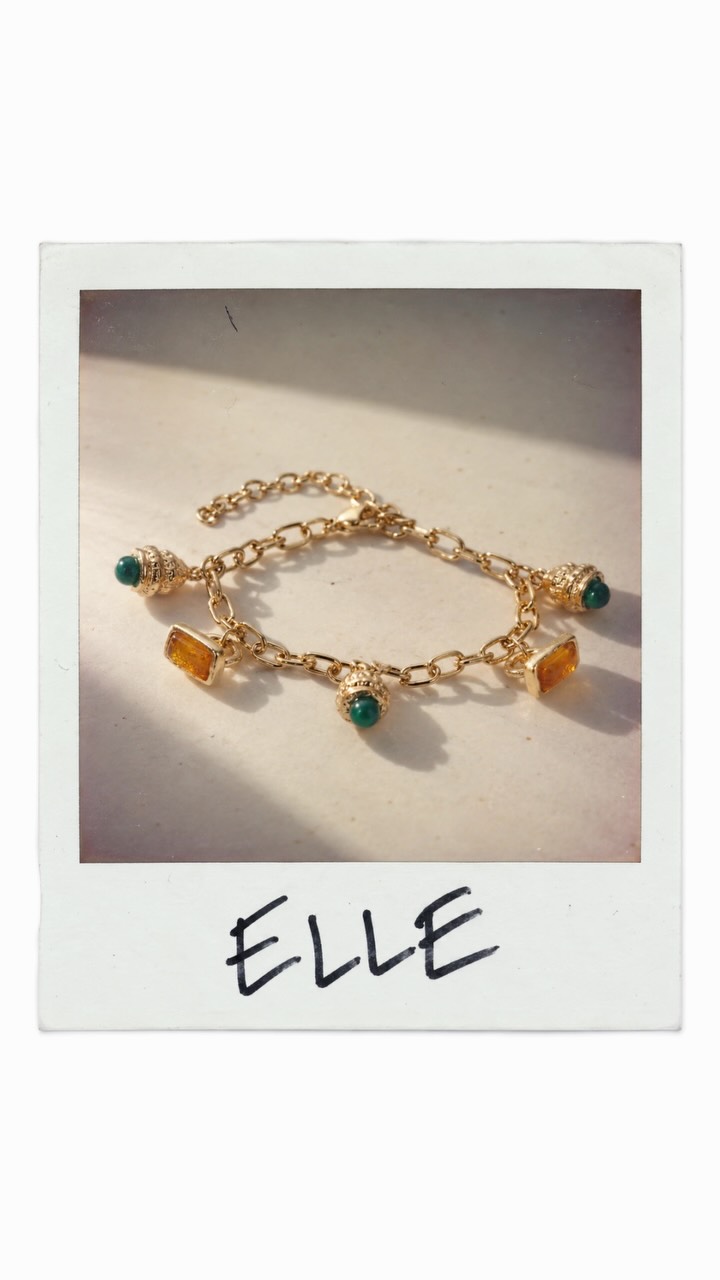 Anúncio de ELLE Collections US
