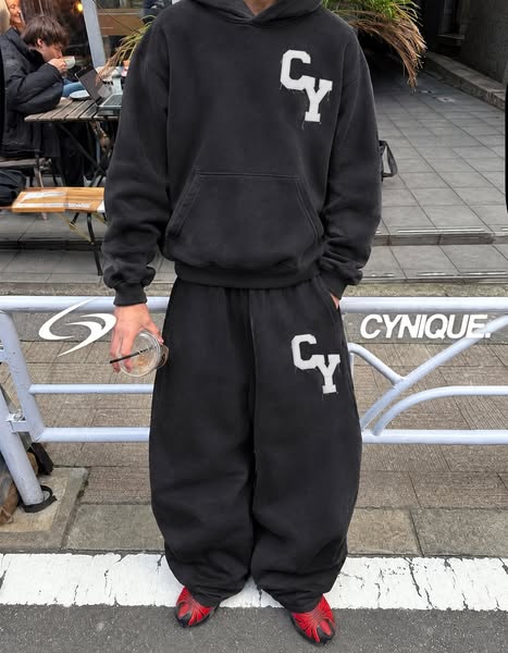 300g premium fabric, oversized fit