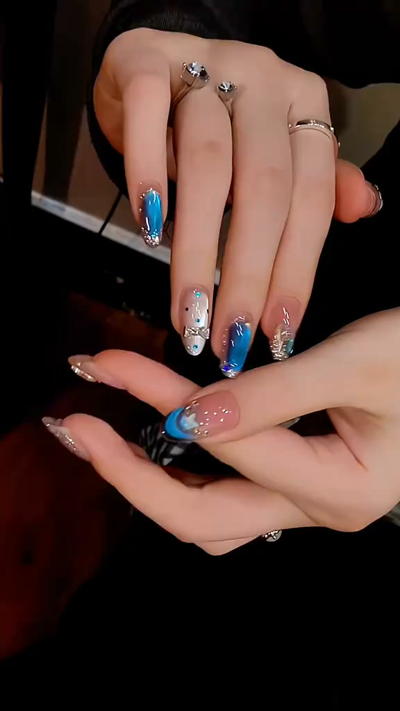 Nails Made to Steal the Spotlight