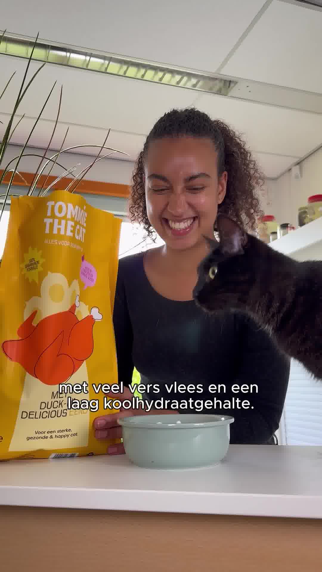 Paraveterinair waarschuwt voor fout kattenvoer