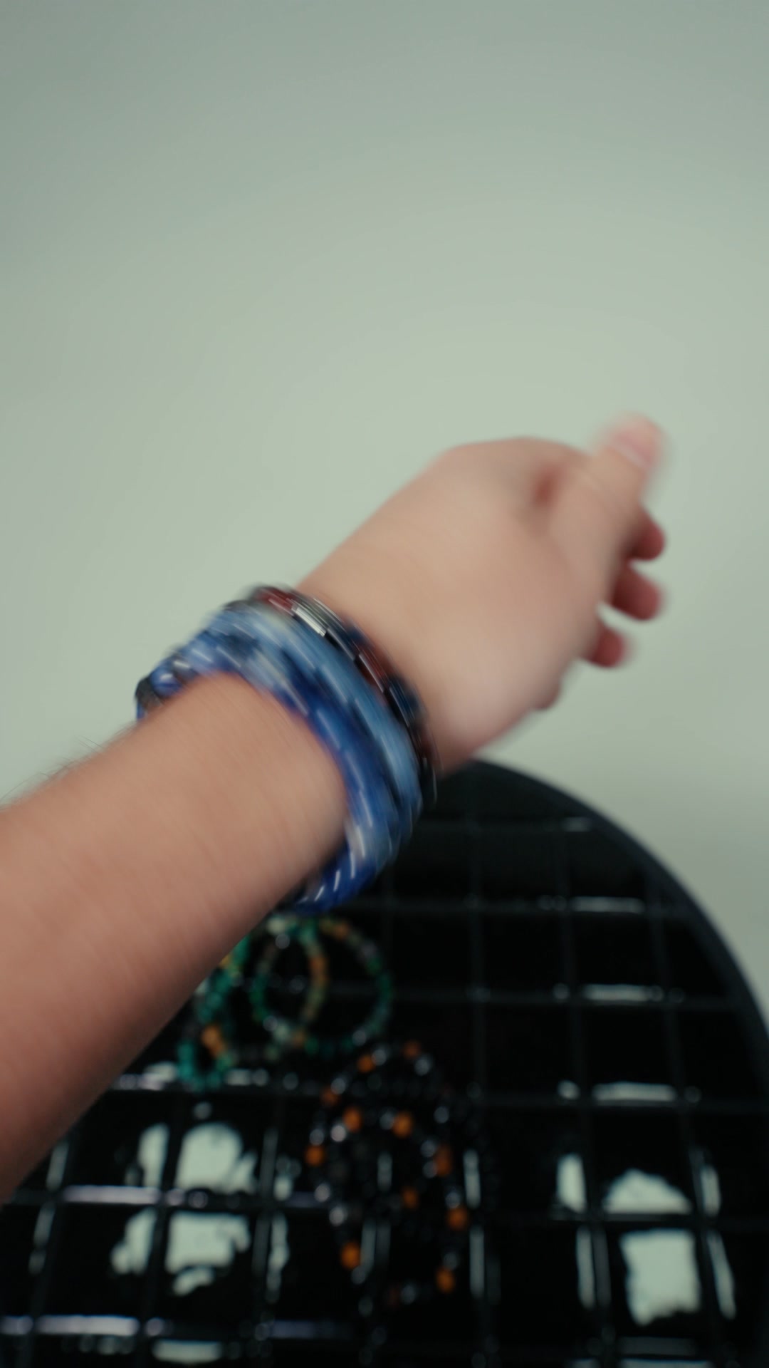 Dasselbe Armband. Neuer Preis.